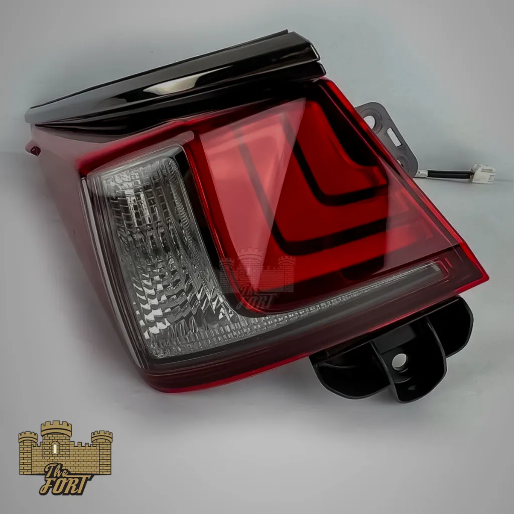 es 19 rear light 2.webp