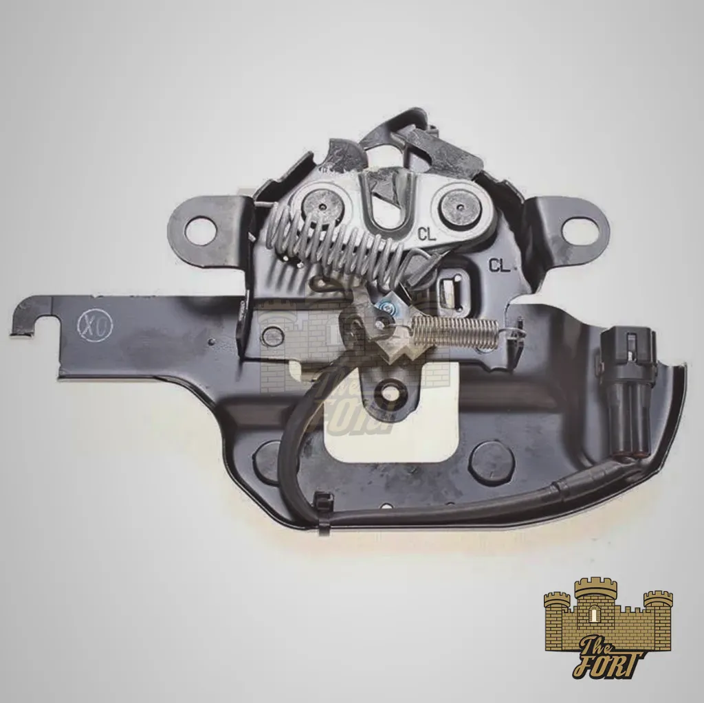 es 19 hood lock 2.webp